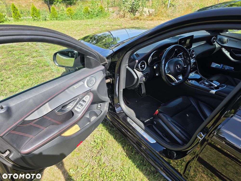 Mercedes-Benz Klasa C AMG 43 4-Matic - 16