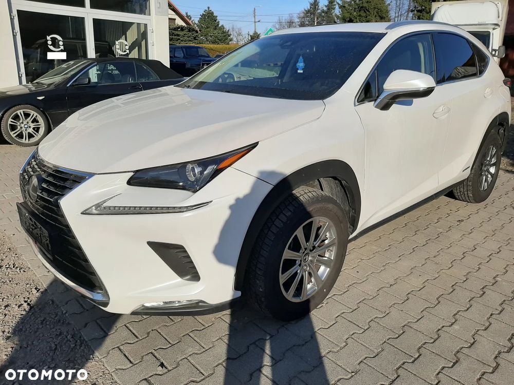 Lexus NX 300h Comfort AWD - 3