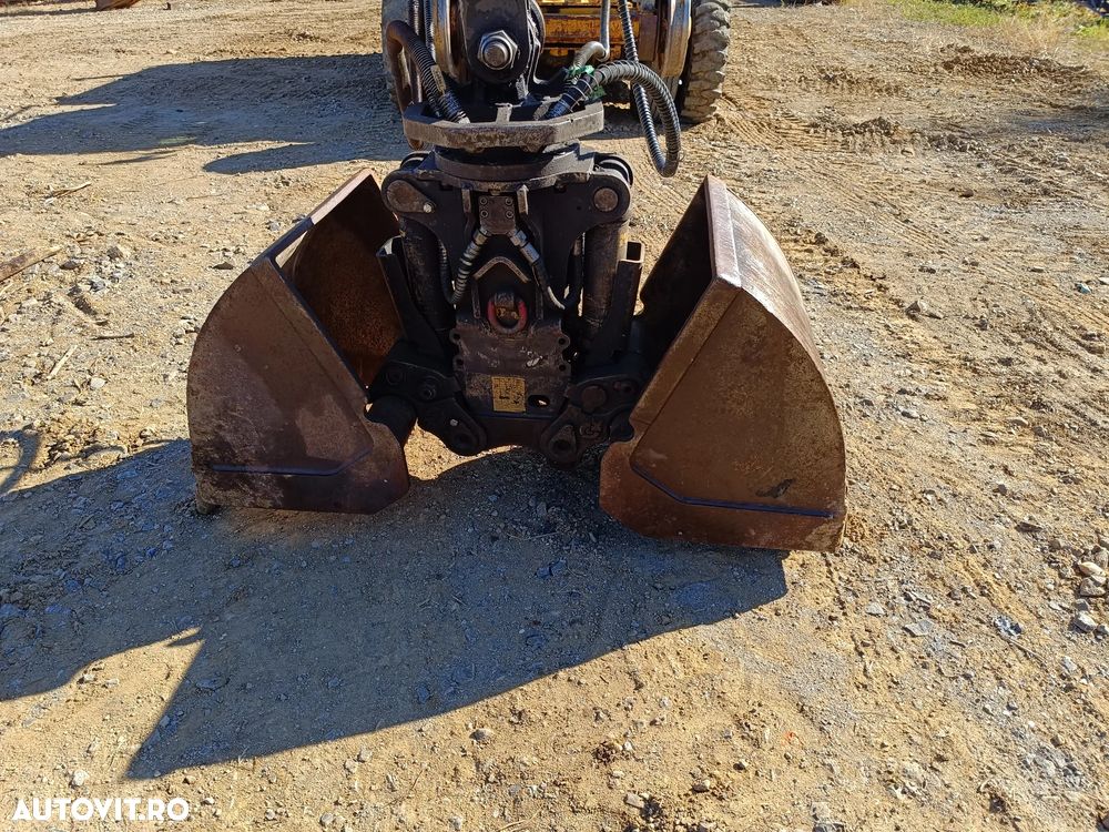 Komatsu PW170ES-6 - 13