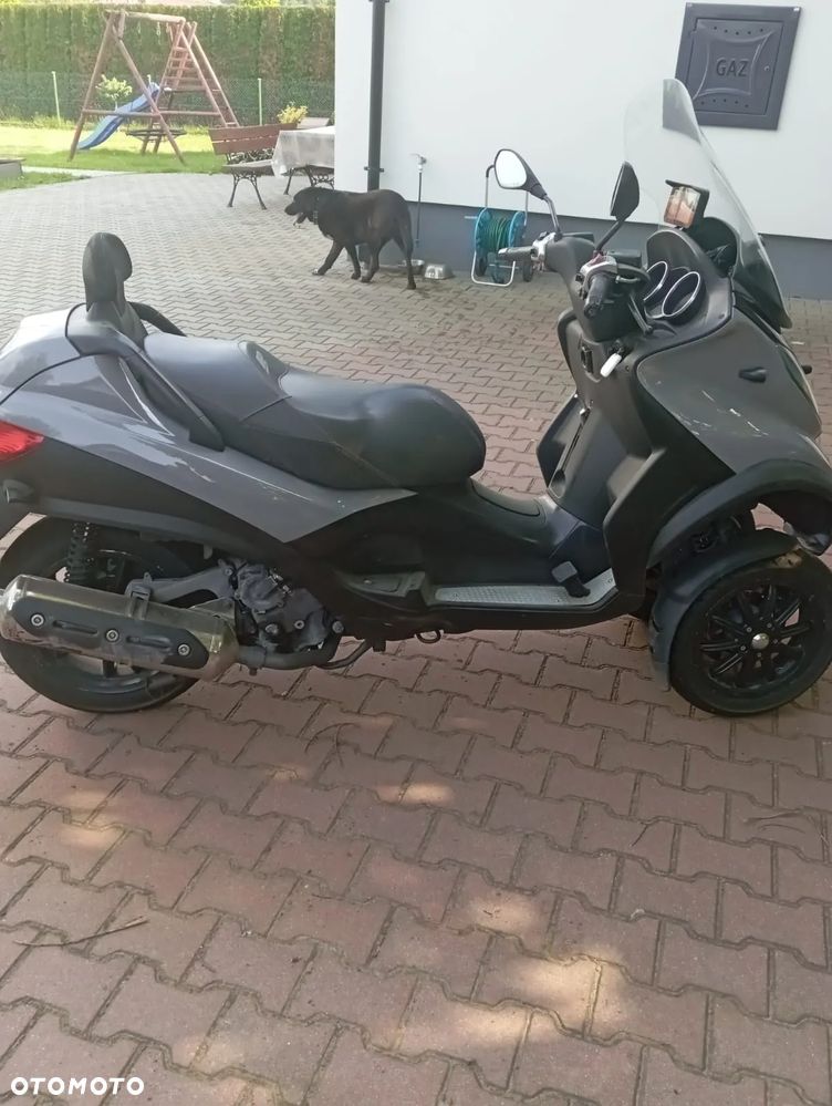 Piaggio MP-3 - 3