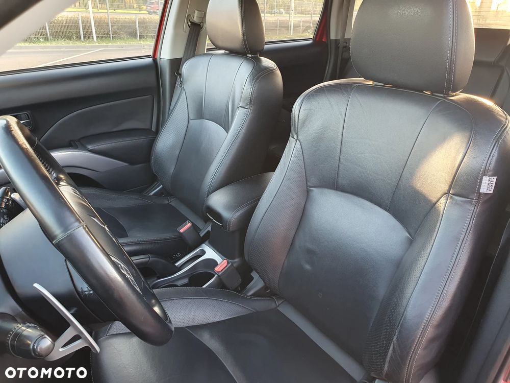 Mitsubishi Outlander 2.4 4WD CVT Instyle - 14