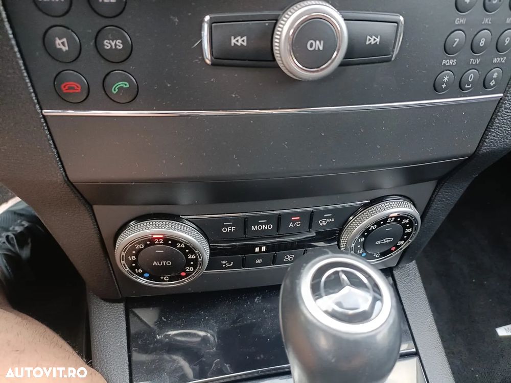 Mercedes-Benz GLK 220 CDI 4Matic (BlueEFFICIENCY) 7G-TRONIC - 12