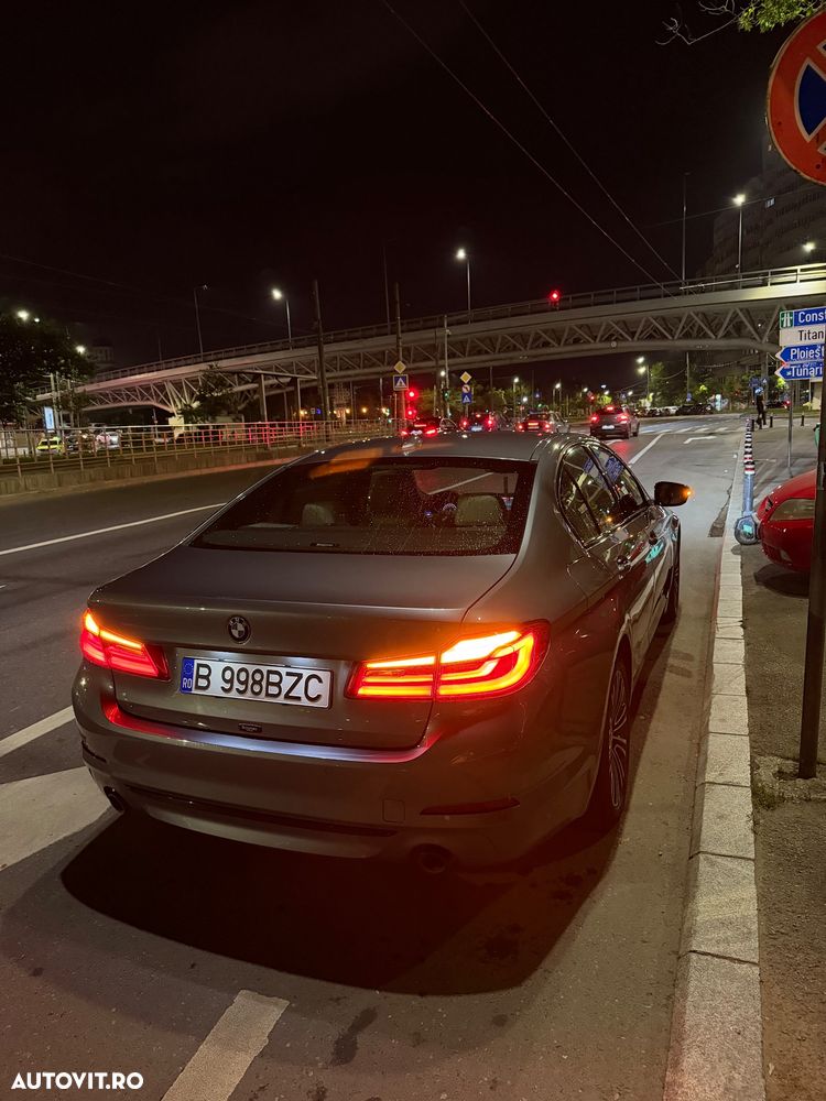 BMW Seria 5 520i AT - 2