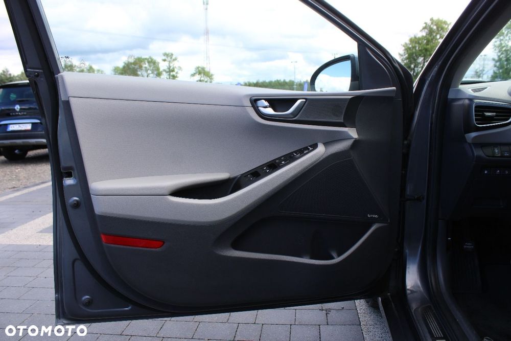 Hyundai IONIQ plug-in hybrid Premium - 24