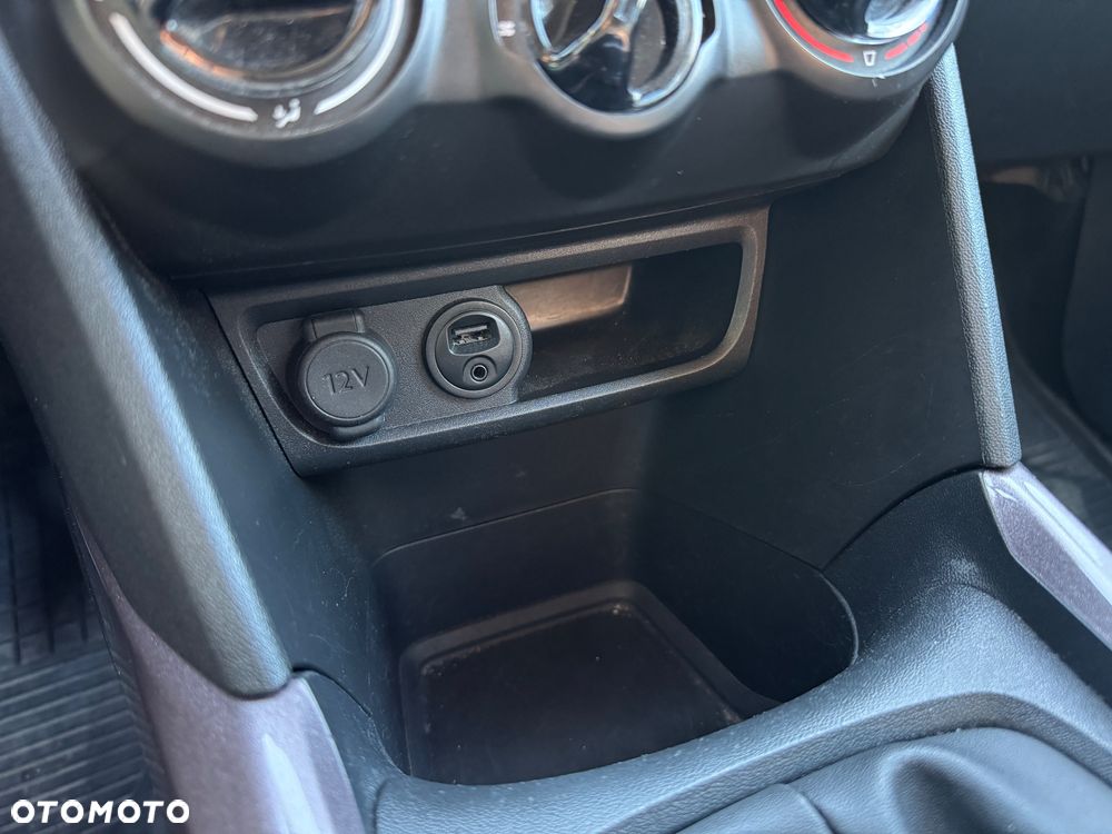 Peugeot 2008 - 18