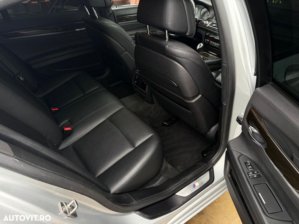 BMW Seria 7 730d xDrive Edition Exclusive - 16