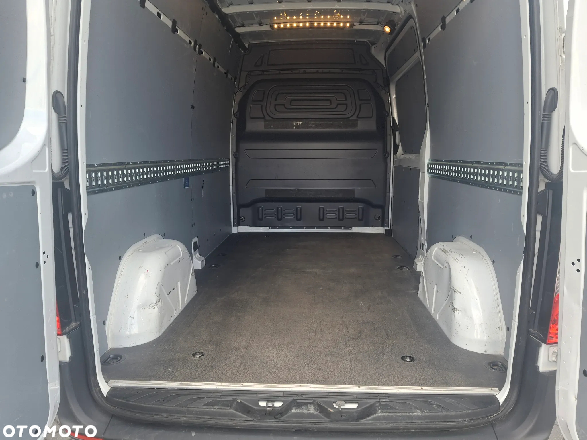 Mercedes-Benz SPRINTER 315 - 19