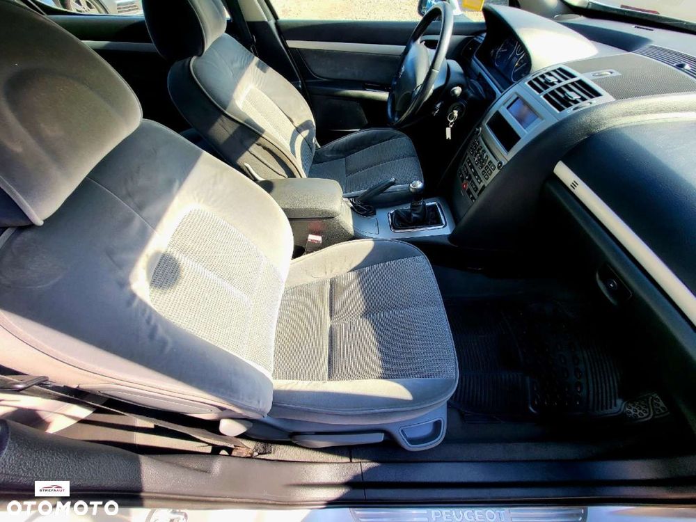 Peugeot 407 - 8