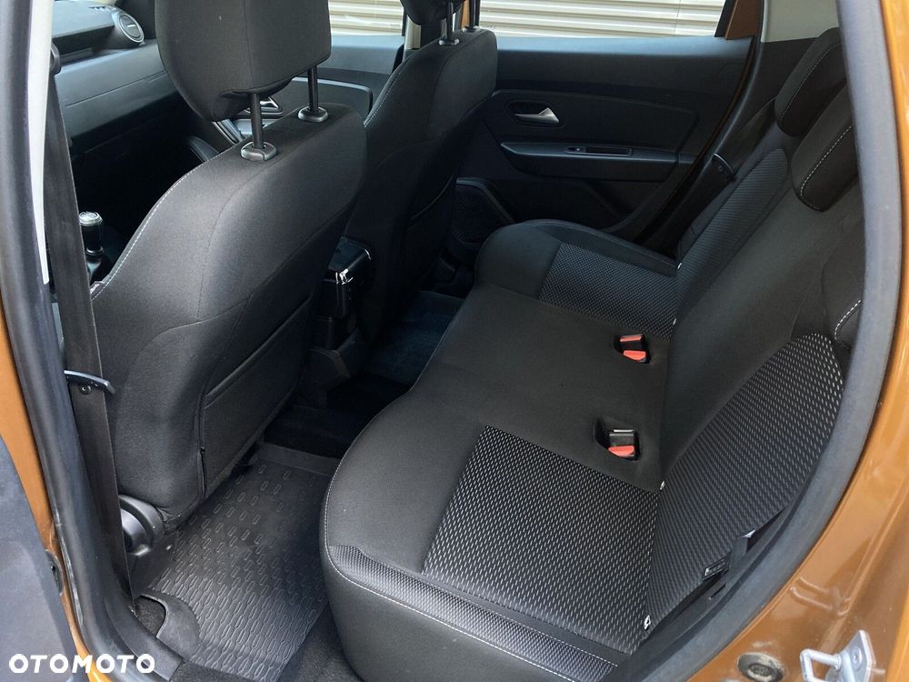 Dacia Duster 1.6 SCe Comfort - 22