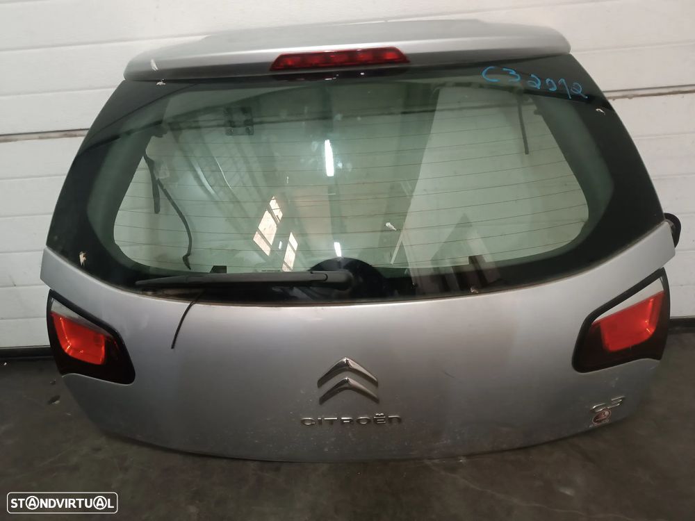 TAMPA DA MALA COM FAROLINS CITROEN C3 II 2012-2019 - 1
