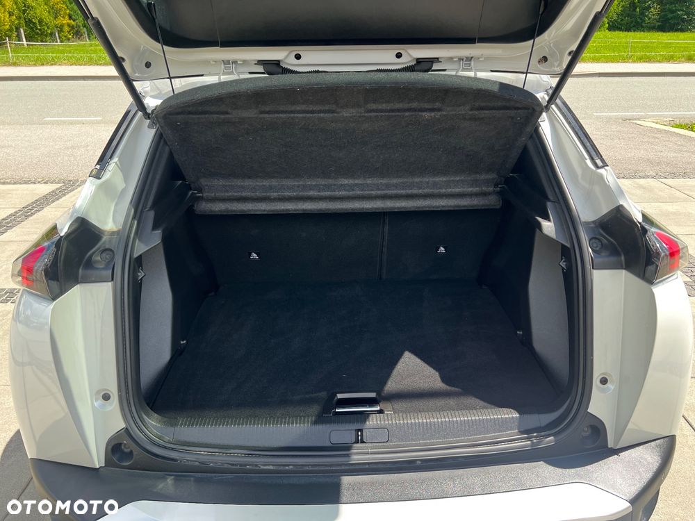 Peugeot 2008 PureTech 130 Allure - 28