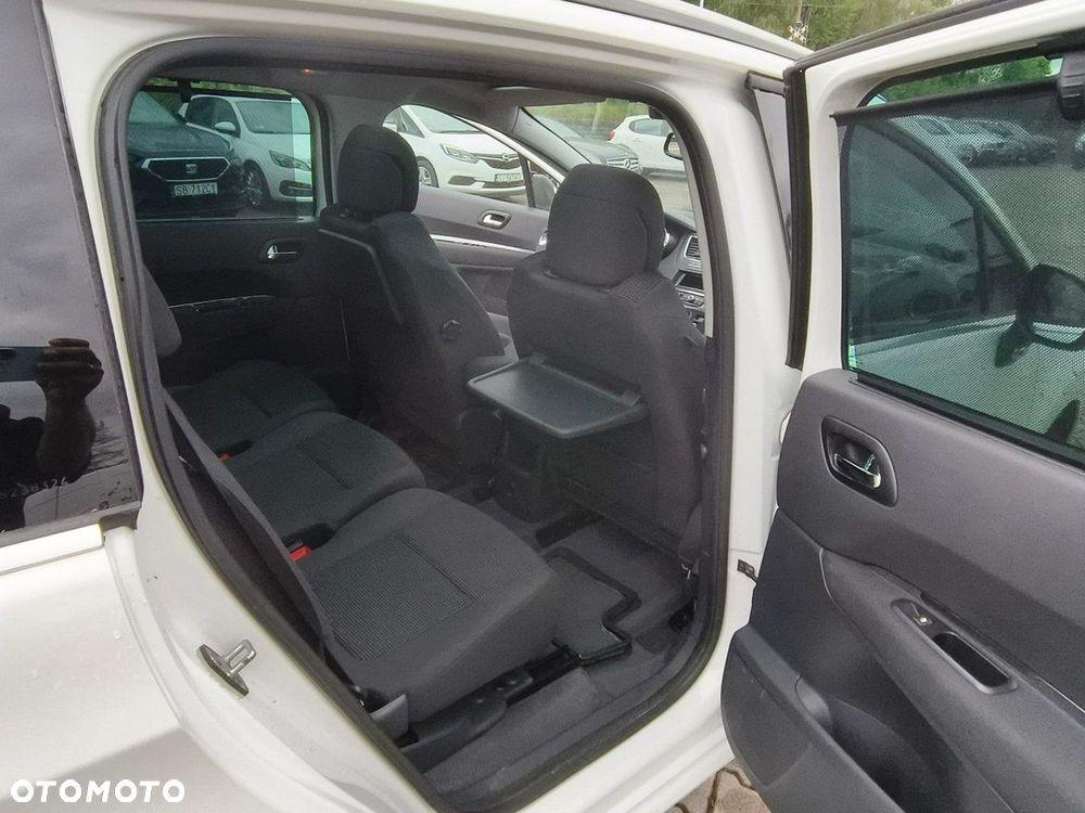 Peugeot 5008 - 25