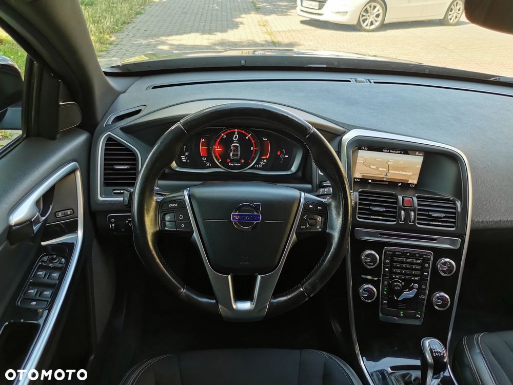 Volvo XC 60 D3 Momentum - 7
