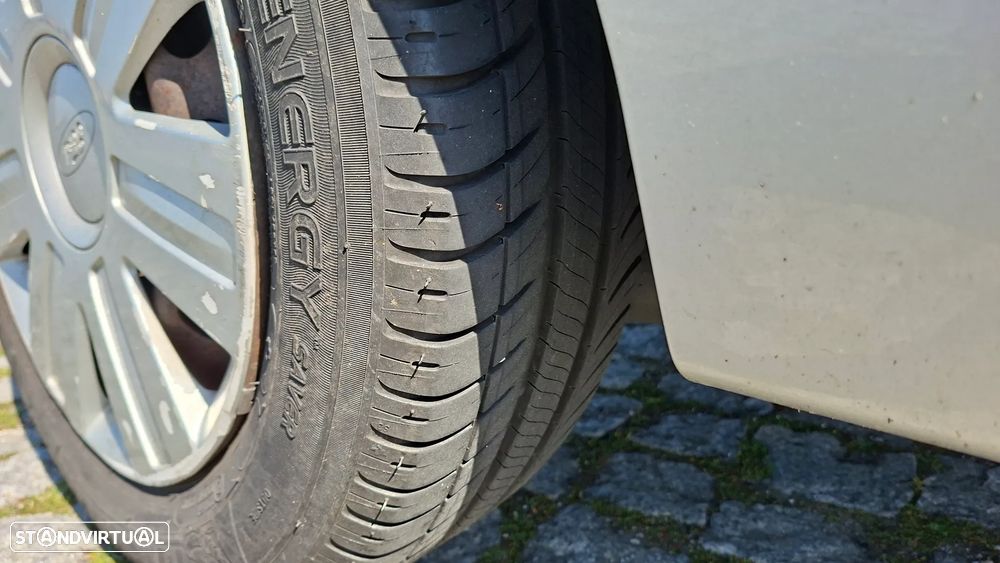 Ford Fiesta 1.25 Ambiente - 7