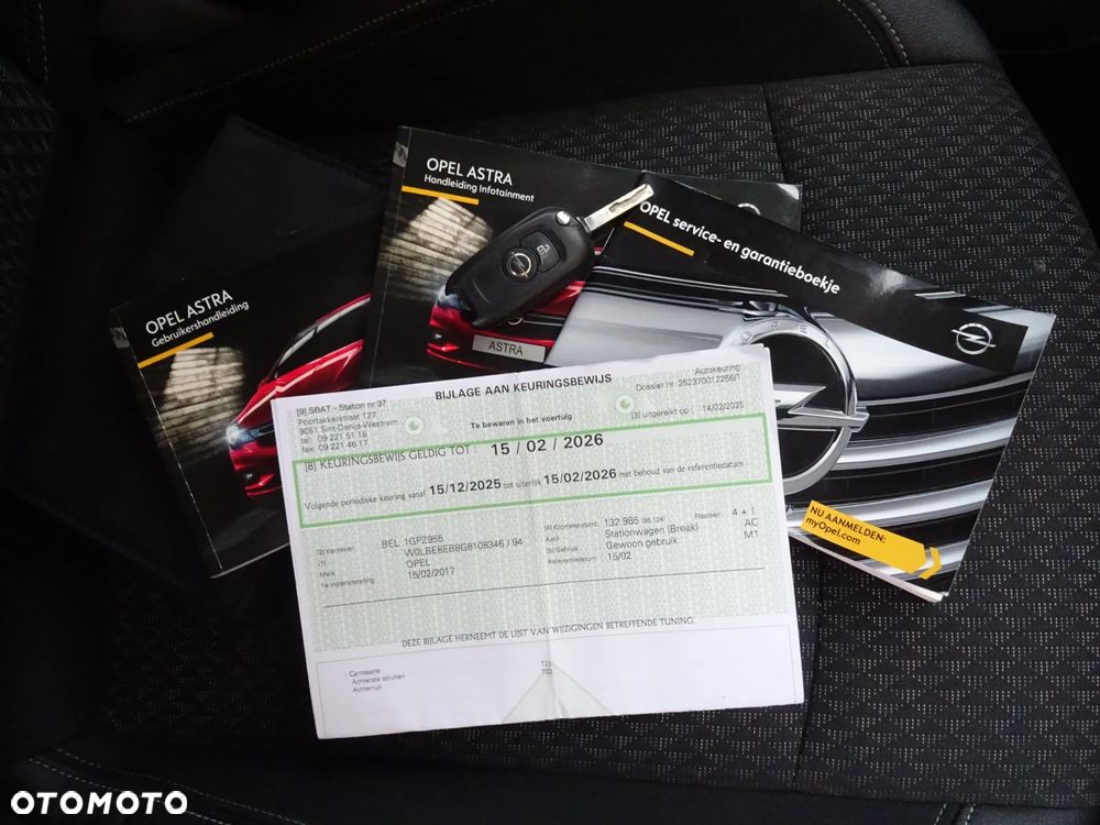 Opel Astra 1.4 Turbo Innovation - 25