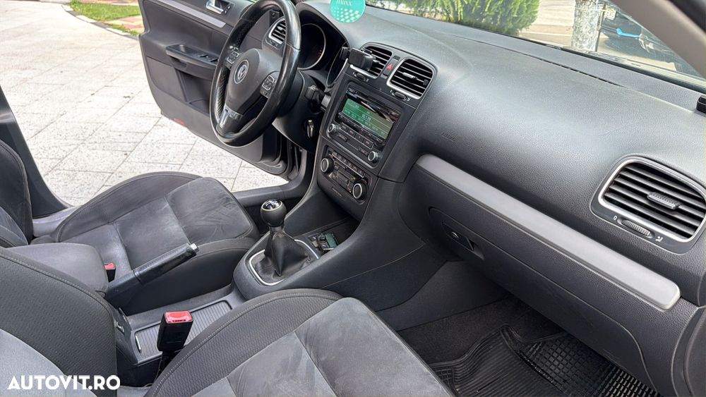Volkswagen Golf 1.6 TDI BlueMotion Technology Comfortline - 18