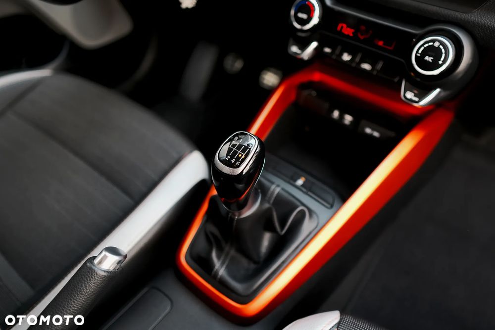 Kia Stonic 1.0 T-GDI 120 Edition 7 - 38