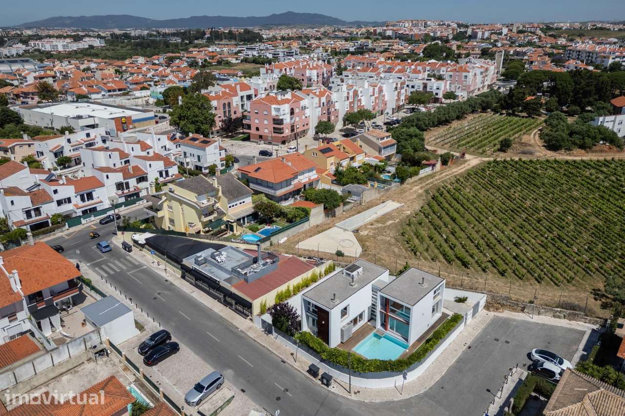 Moradia T4 com Piscina e Jardim — Carcavelos - Grande imagem: 5/60