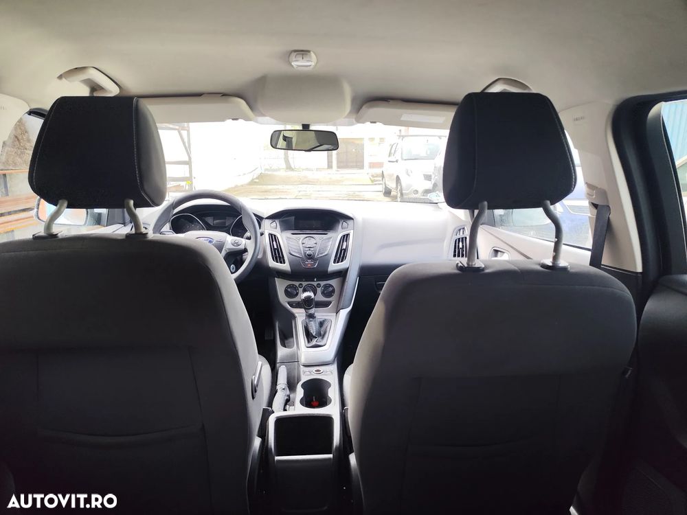 Ford Focus Turnier 1.6 Ti-VCT Champions Edition - 20