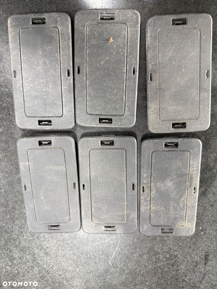 Zaślepki tylnego stopnia paka komplet Renault Master III Bliźniak 601980003R - 1