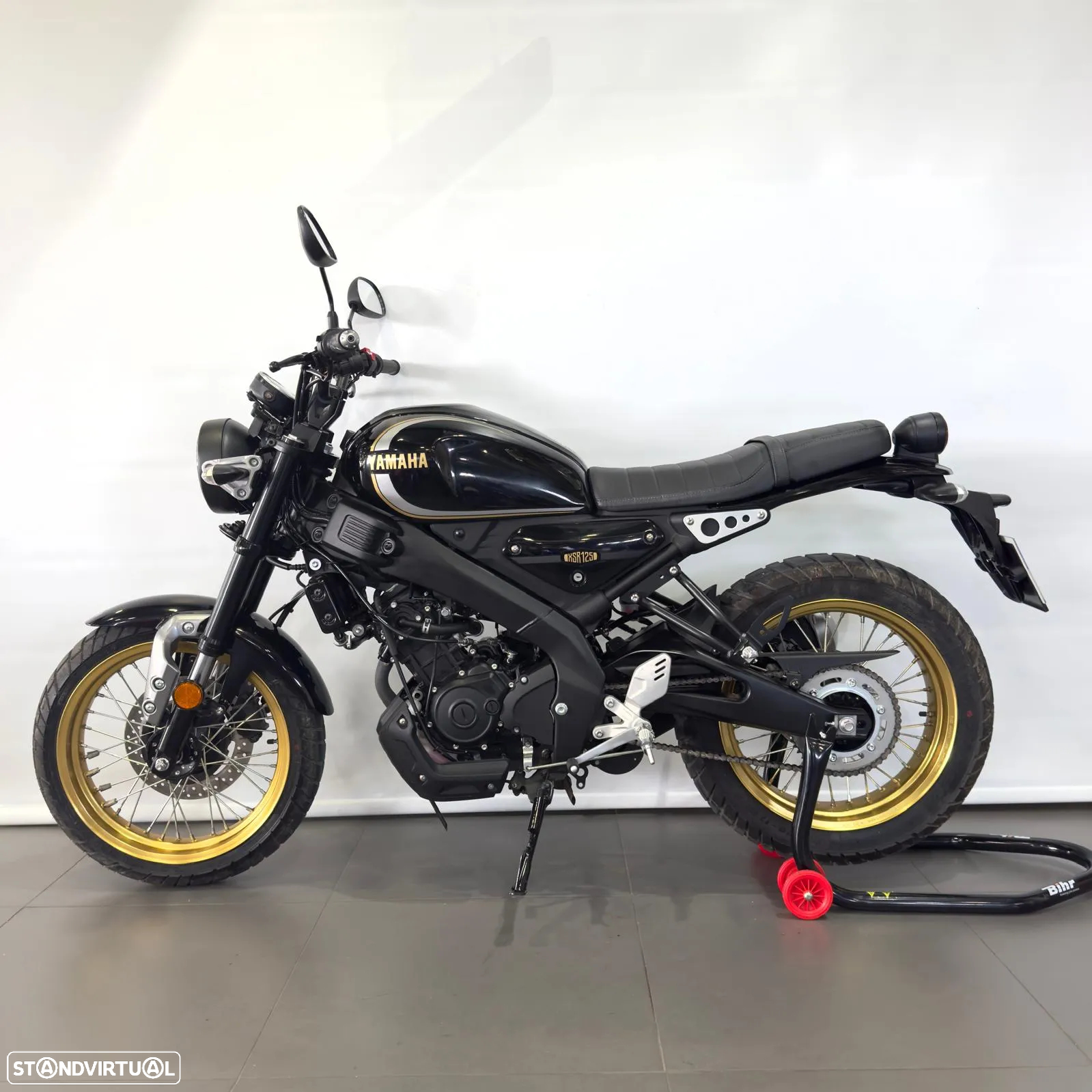 Yamaha XSR 125 Legacy - 4