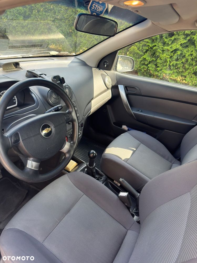 Chevrolet Aveo - 7