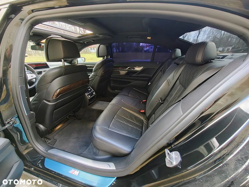 BMW Seria 7 740Li - 15