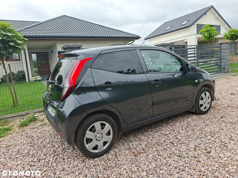 Toyota Aygo x - 4