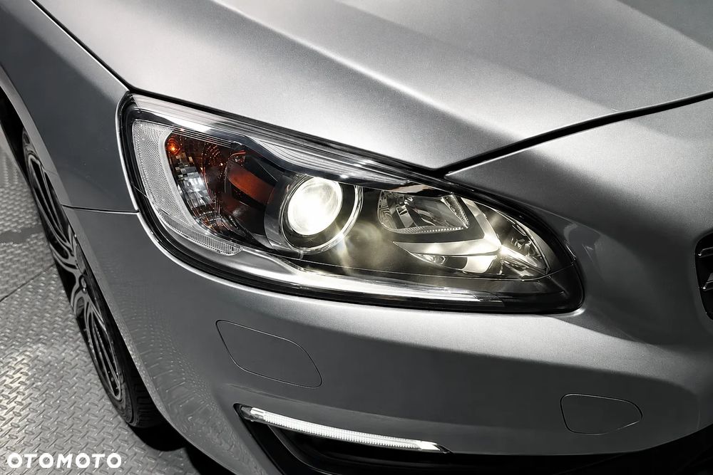 Volvo S60 T5 Drive-E Summum - 9
