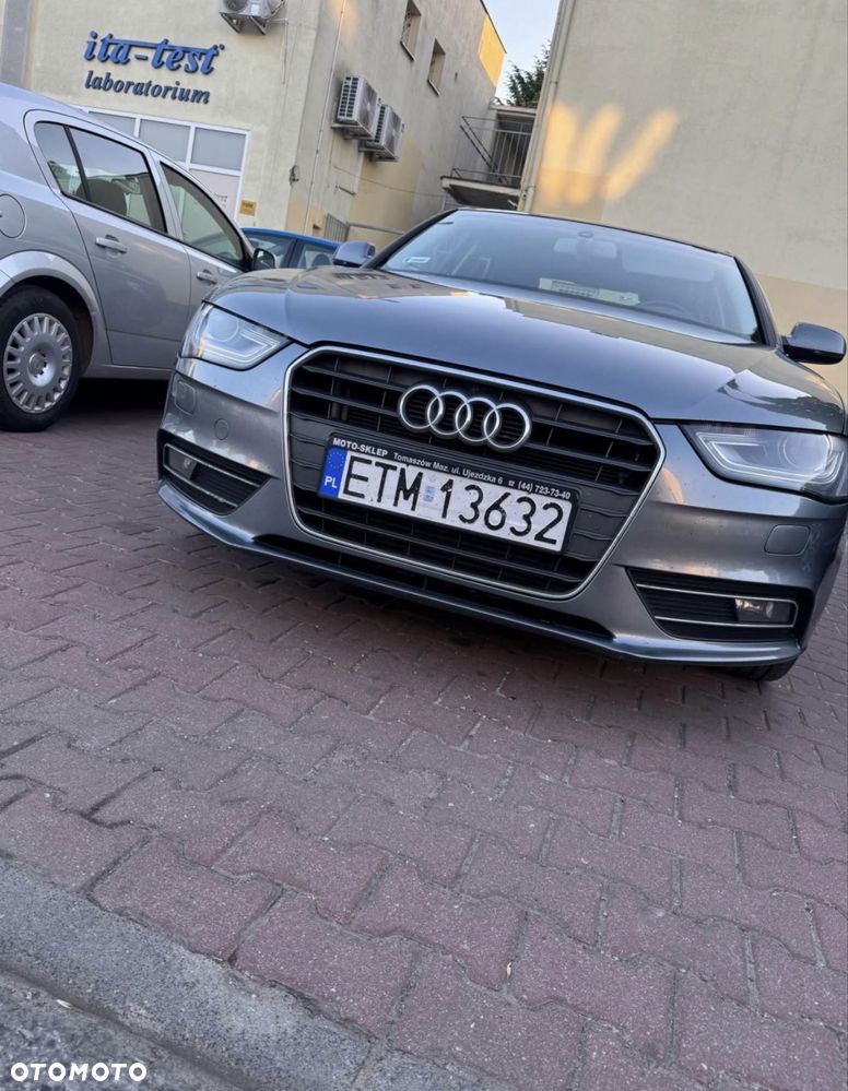 Audi A4 Avant - 1