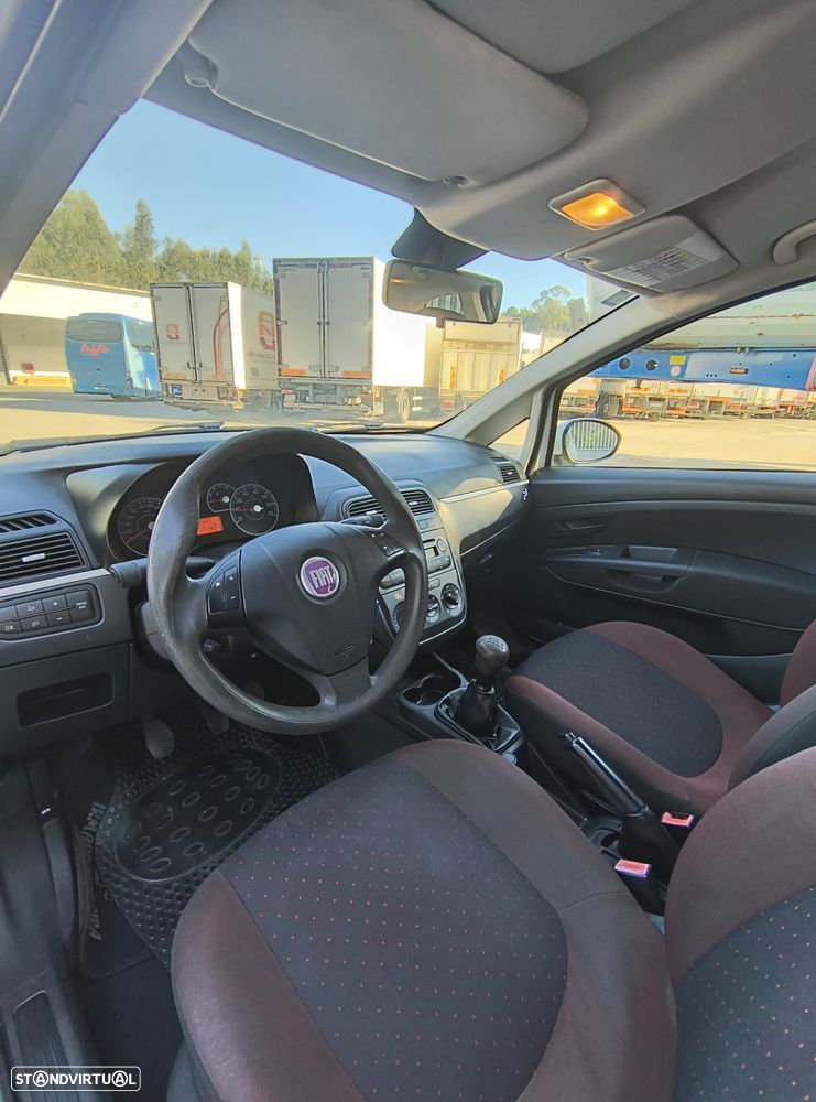 Fiat Grande Punto - 5