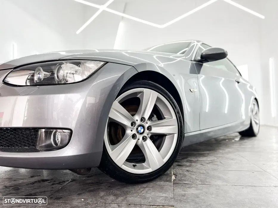 BMW 320 i Cabrio - 8