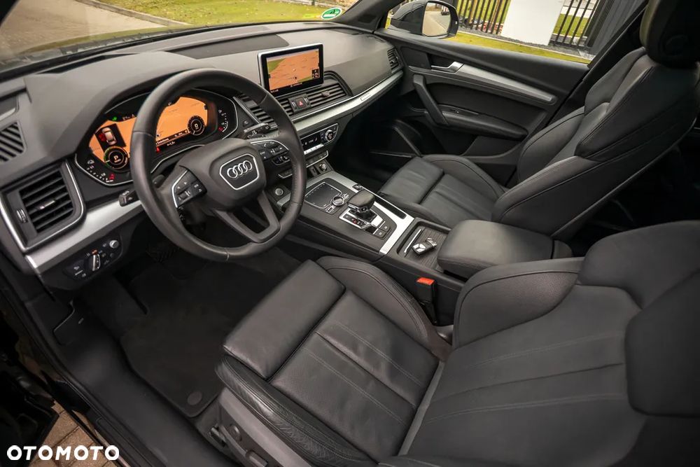 Audi Q5 55 TFSIe quattro S tronic S line business - 19