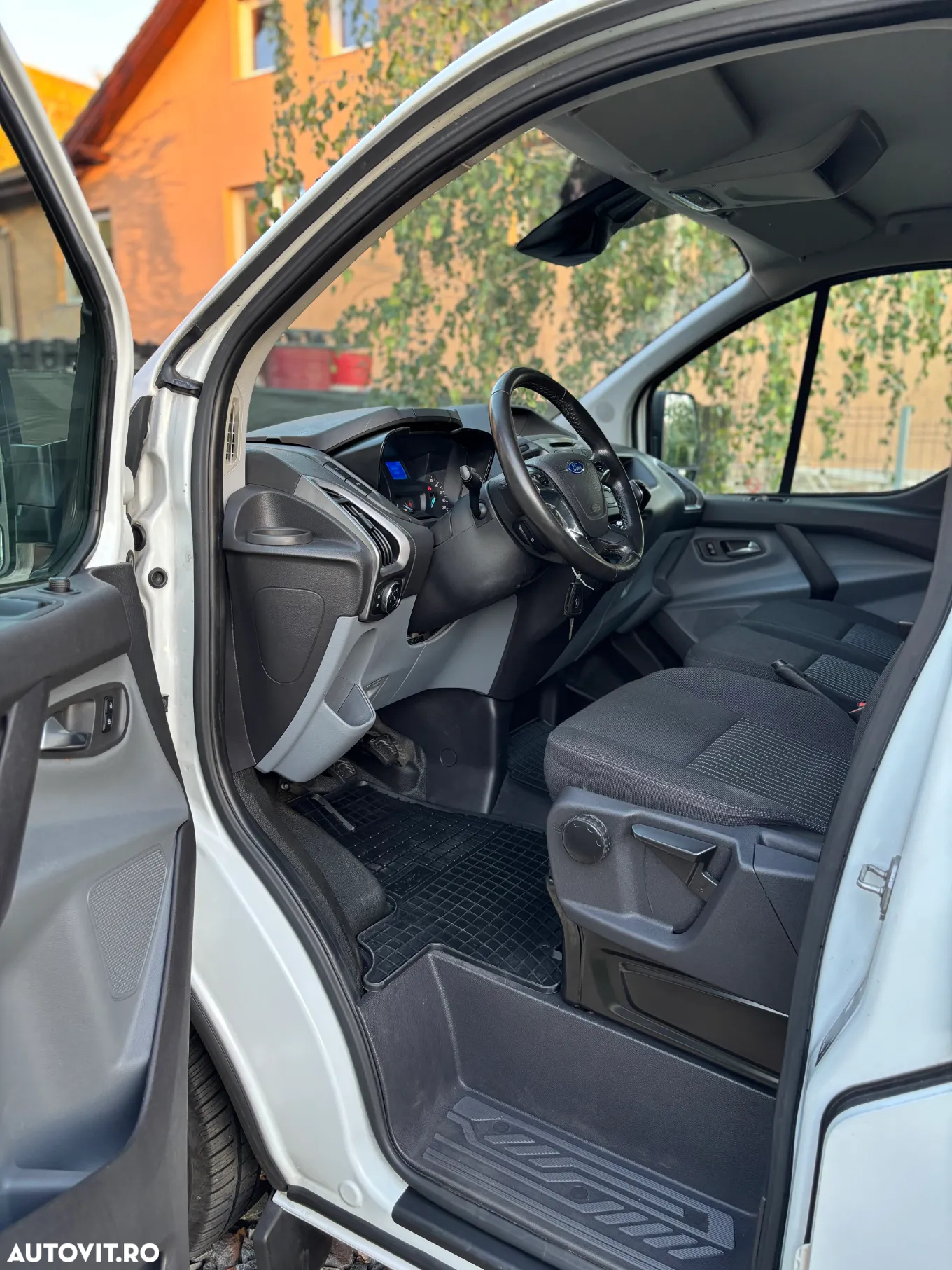 Ford Transit Custom DCIV 280 2.0 EcoBlue 130 CP L1H1 Trend - 10