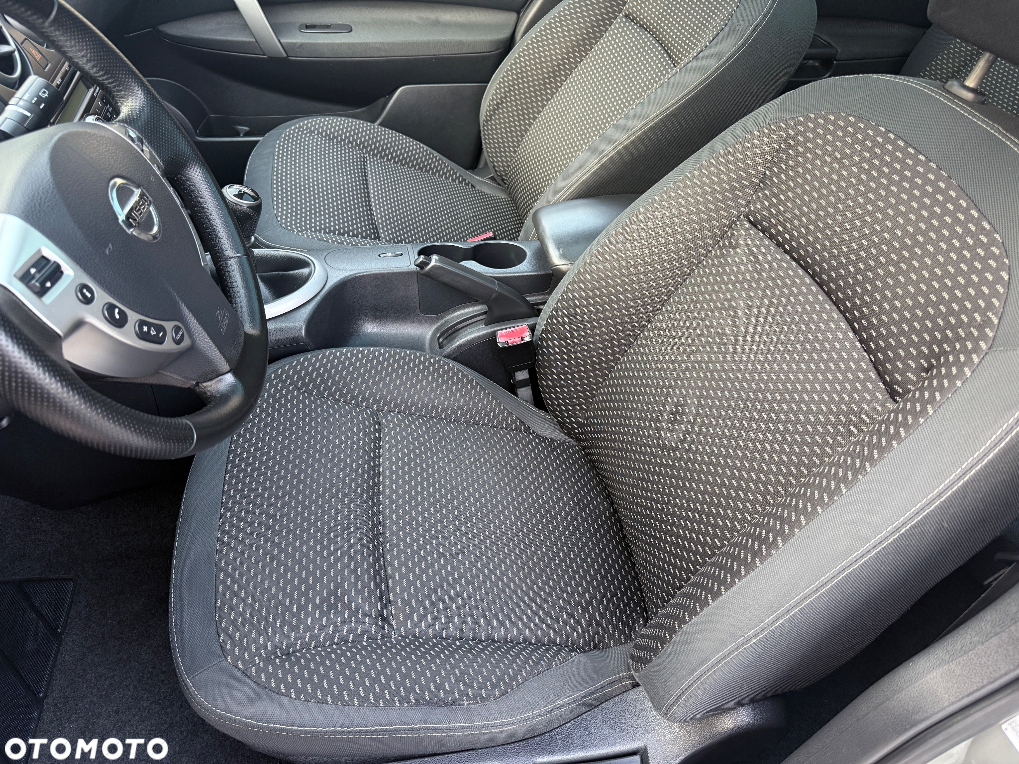 Nissan Qashqai+2 2.0 Acenta - 12