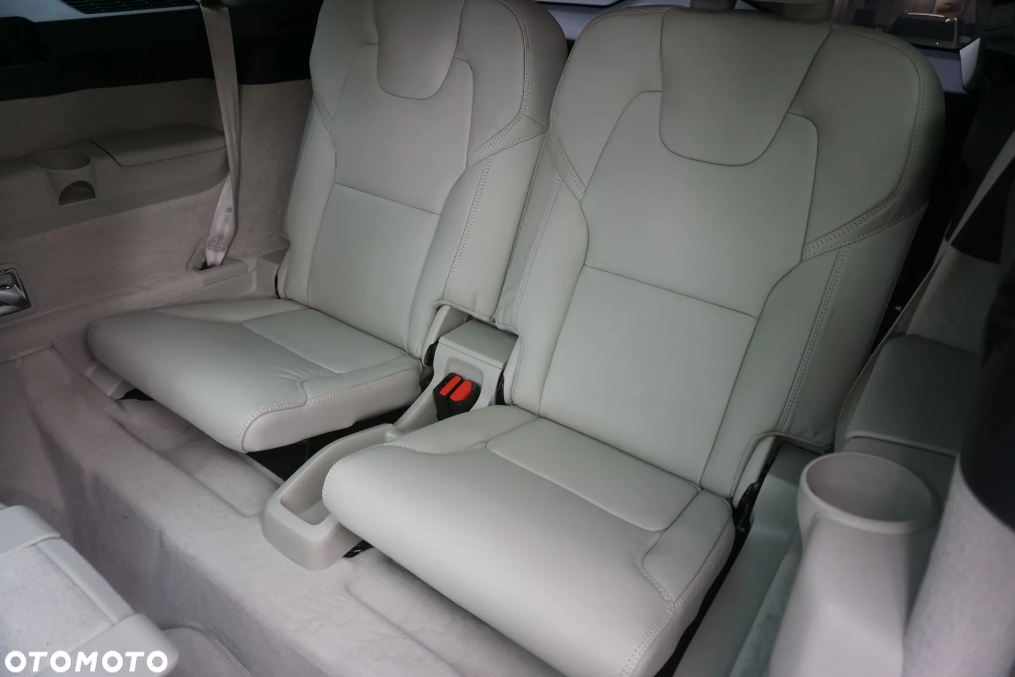 Volvo XC 90 T8 AWD Recharge Geartronic Inscription Edition - 13