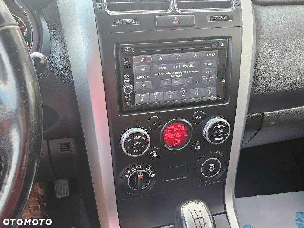 Suzuki Grand Vitara 1.9 DDiS Premium EU5 - 19