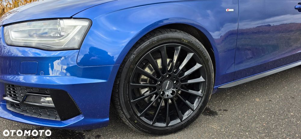 Audi A4 Avant 2.0 TDI clean diesel Quattro S tronic - 14