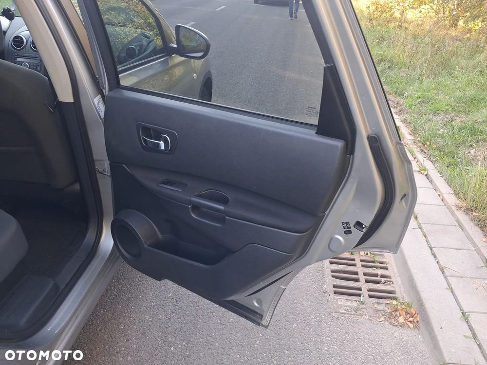 Nissan Qashqai+2 2011