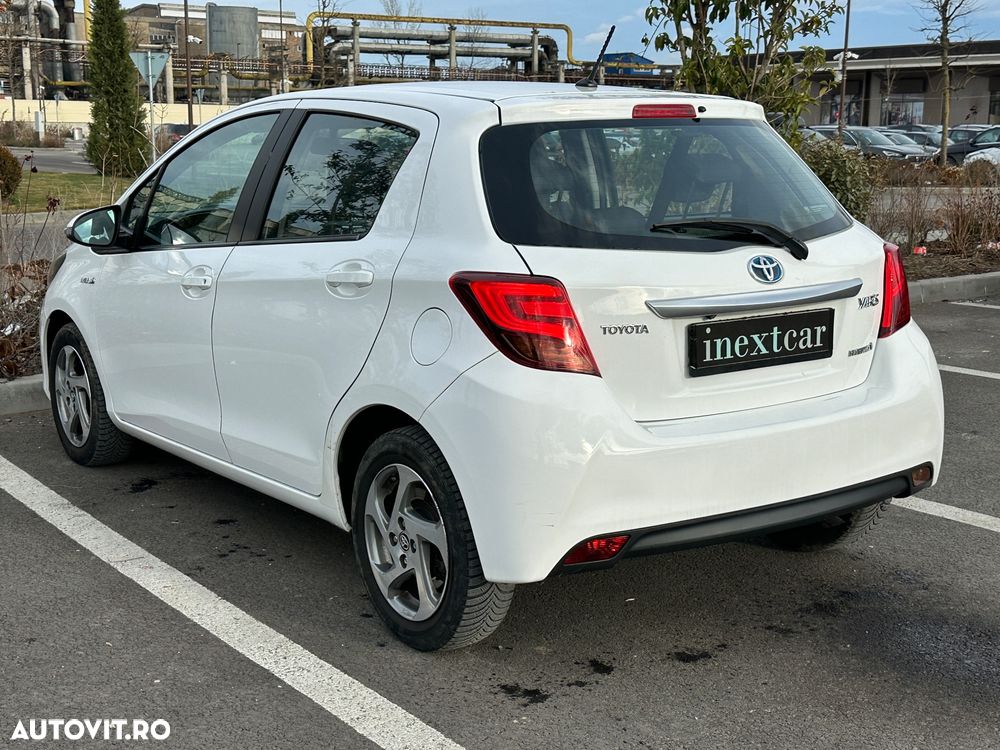 Toyota Yaris 1.5 VVT-i HSD Luna - 6