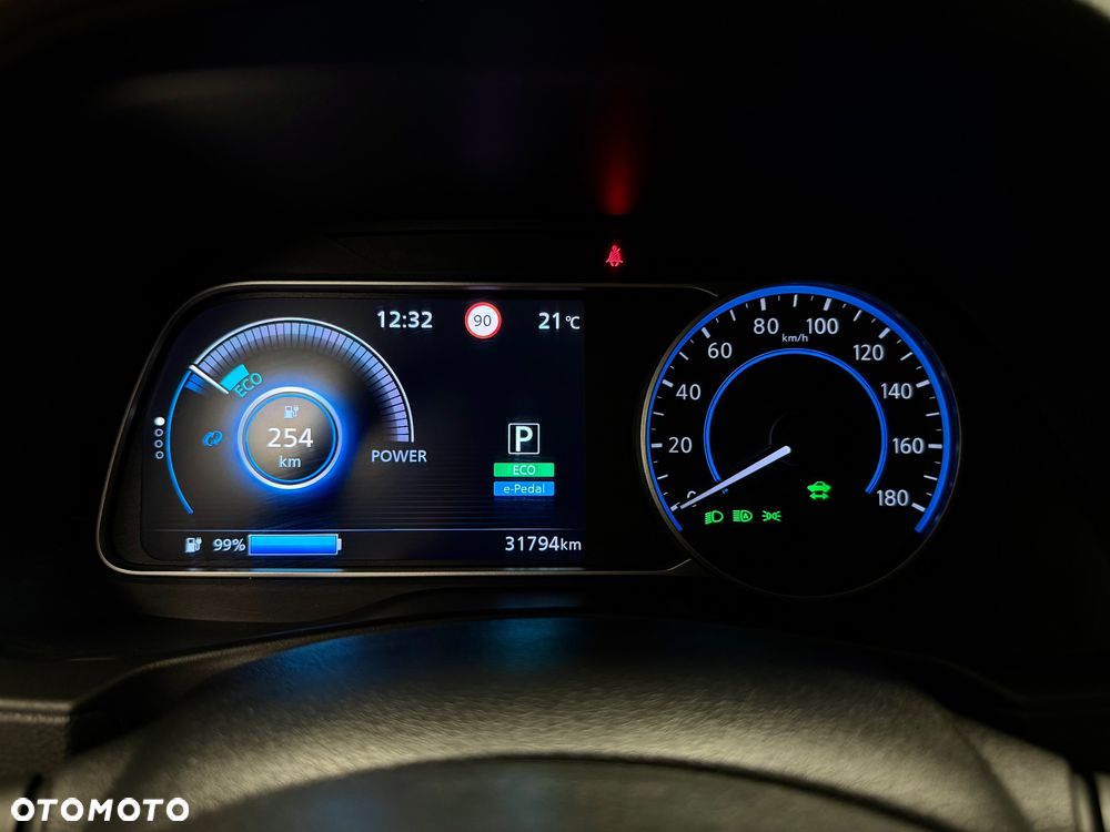 Nissan Leaf 40kWh N-Connecta - 11