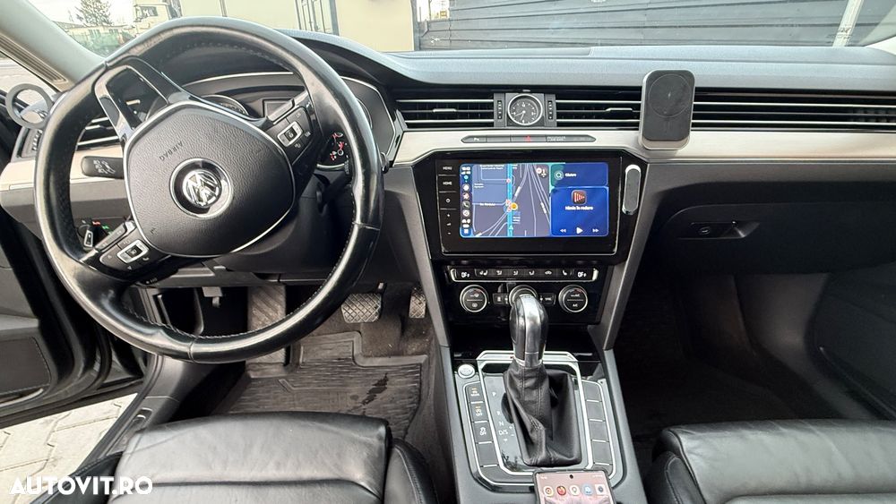 Volkswagen Passat 2.0 TDI DSG Highline - 15