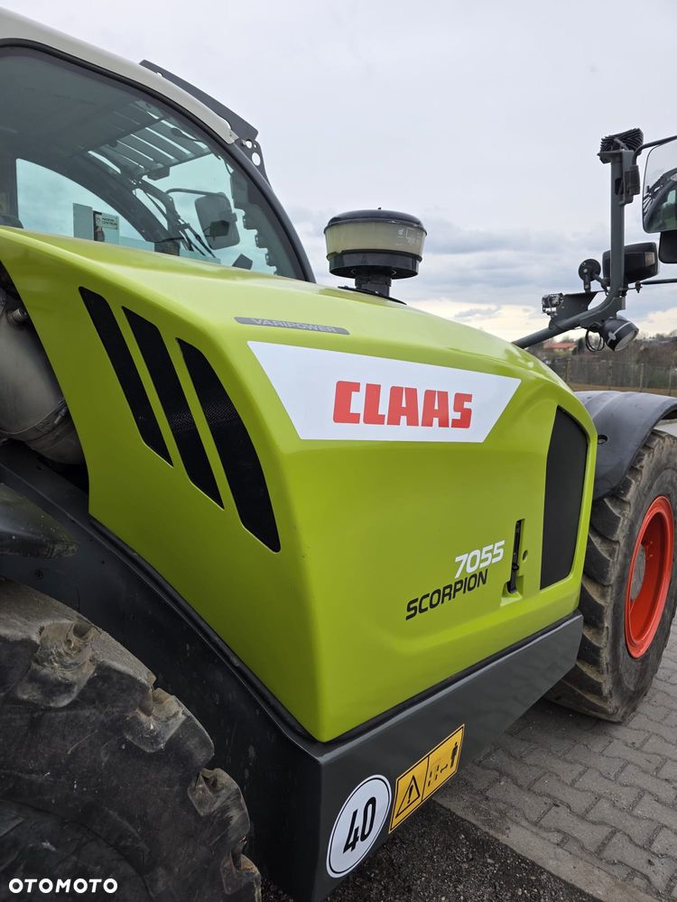 Claas Scorpion 7055 - 10