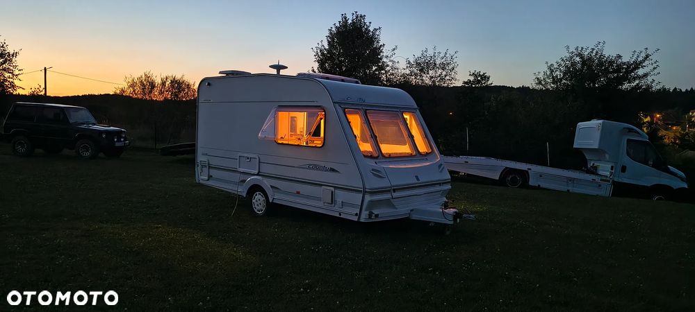 SWIFT Abbey DMC 900 kg  2-3 Osobowa - 9