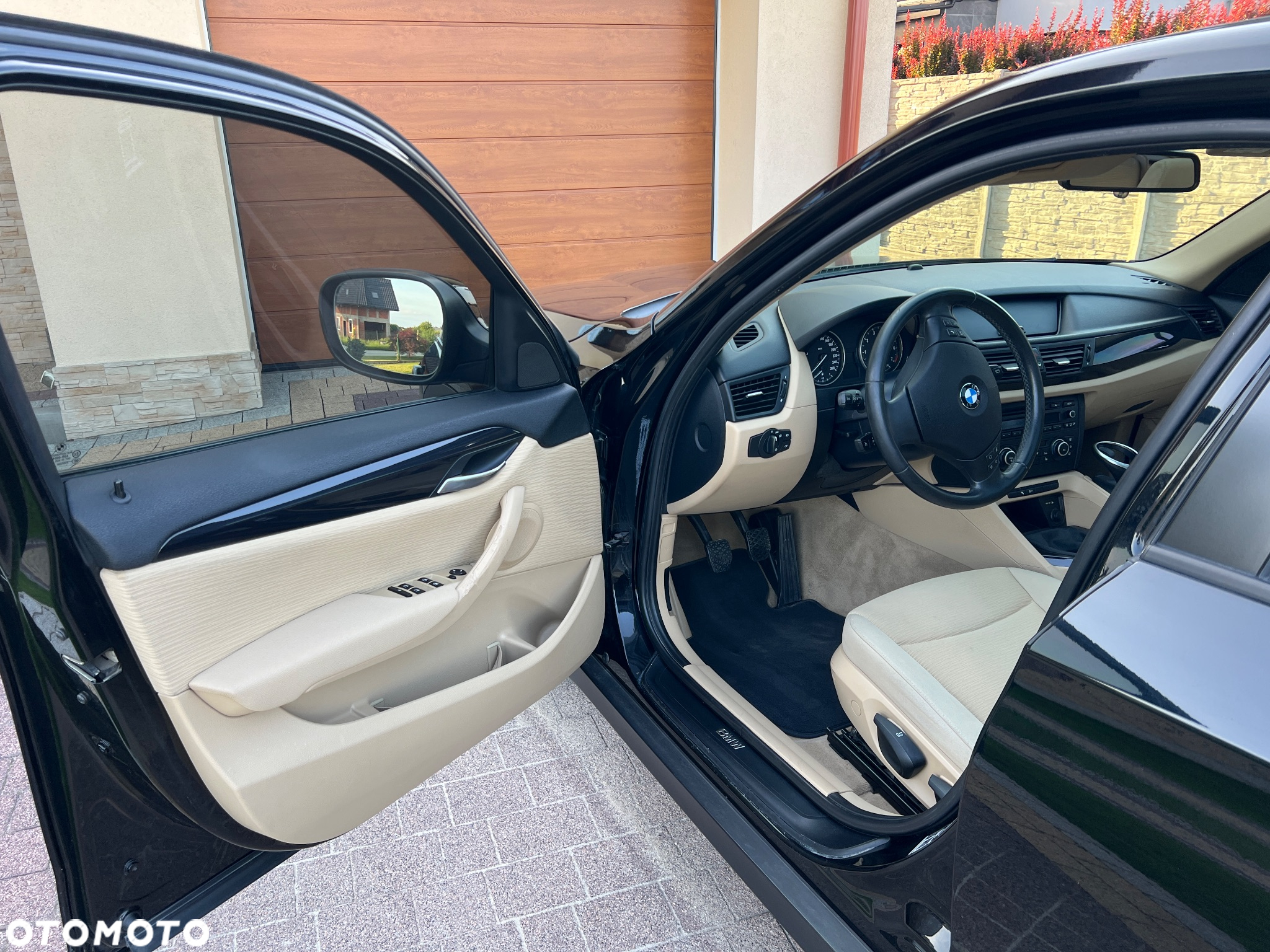 BMW X1 sDrive18i - 32