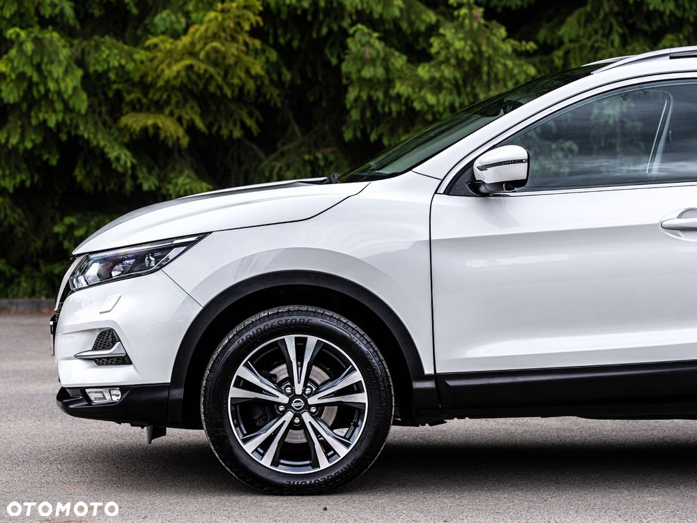 Nissan Qashqai 1.6 DIG-T N-Connecta - 10