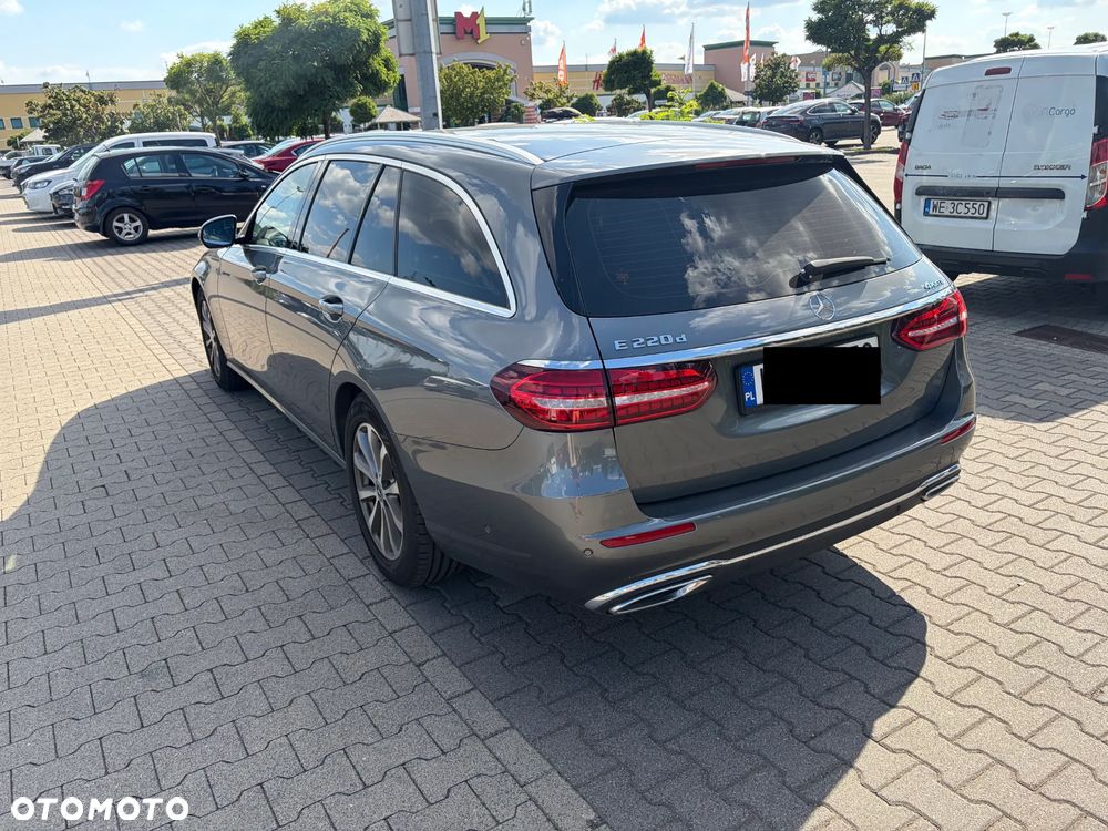 Mercedes-Benz Klasa E 220 d 4-Matic Avantgarde - 6