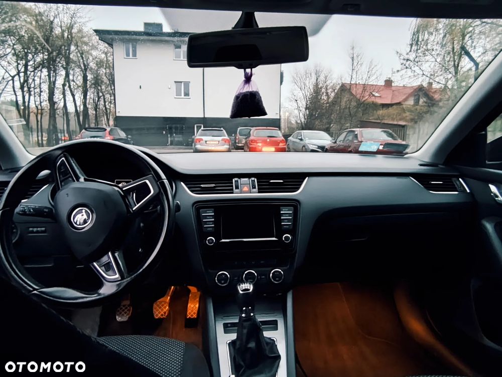 Skoda Octavia 1.2 TSI Ambition - 9