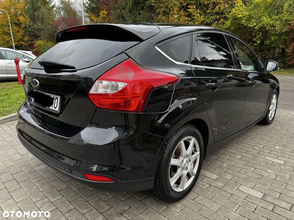 Ford Focus 2011 photo 3