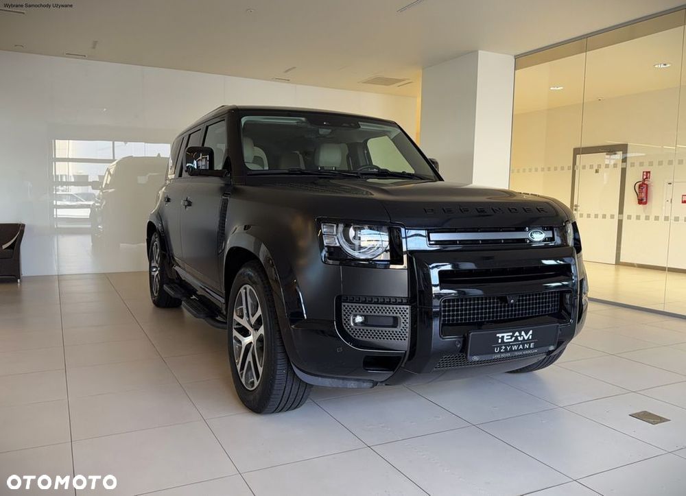 Land Rover Defender 2023 photo 5